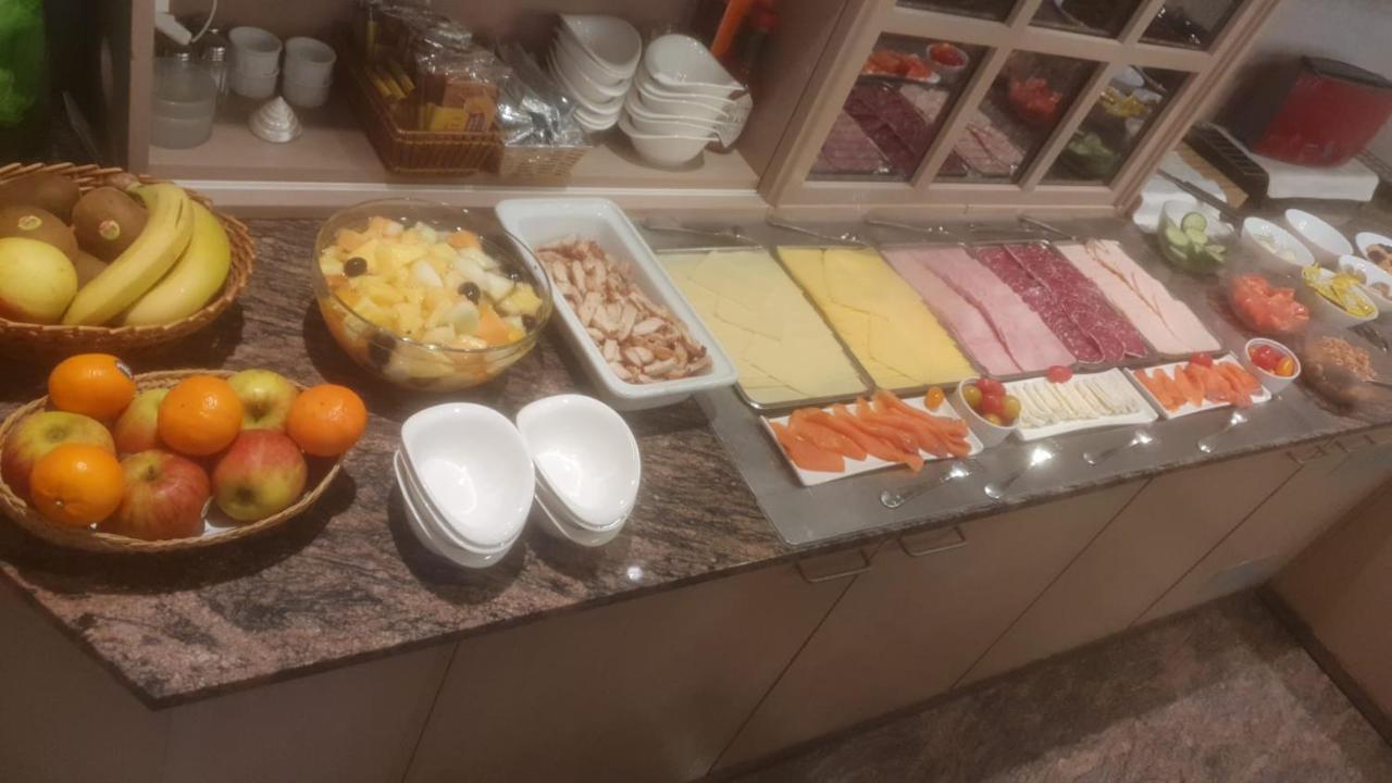 Hotel Glenmore Остенде Екстериор снимка